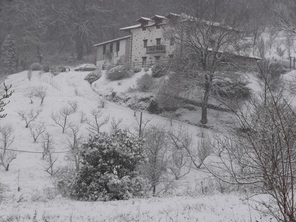 Casa Rural Madariaga Hotel Artea Exterior photo